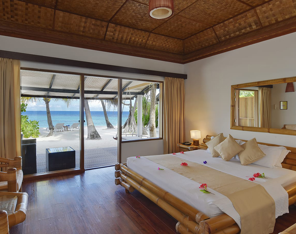 Angaga Island Resort Zimmerbeispiel