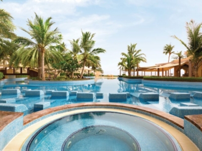 Al Bandar Shangri-La Al Jissah Resort Pool