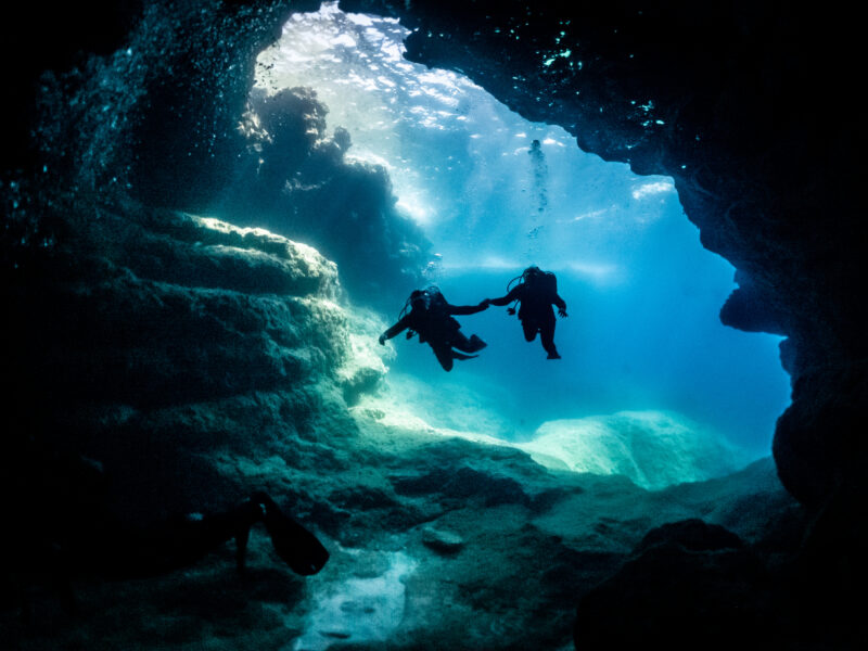 Grotten & Höhlen Tauchen bei Dive Tour buchen