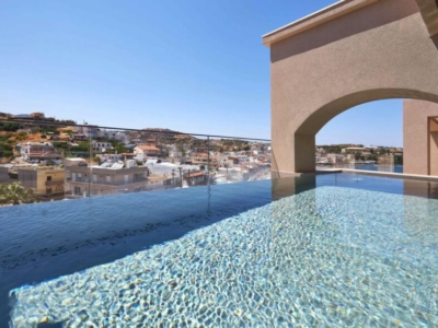 Castello Infinity Suites Pool