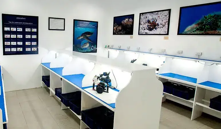 Atmospheres Dive Center