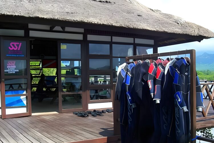 Extra Divers Gawana Bali bei Dive Tour buchen