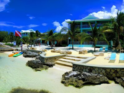 Ocean Frontiers Cayman Islands bei Dive Tour buchen