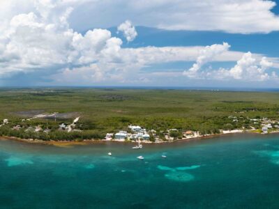 Ocean Frontiers Cayman Islands bei Dive Tour buchen