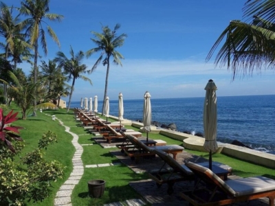 Siddhartha Oceanfront Resort Beach