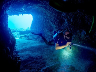 Submariner Diving Center Höhle