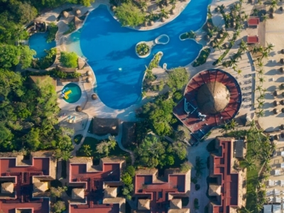 Iberostar Waves Tucan Pool